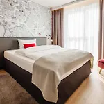 호텔 Intercityhotel