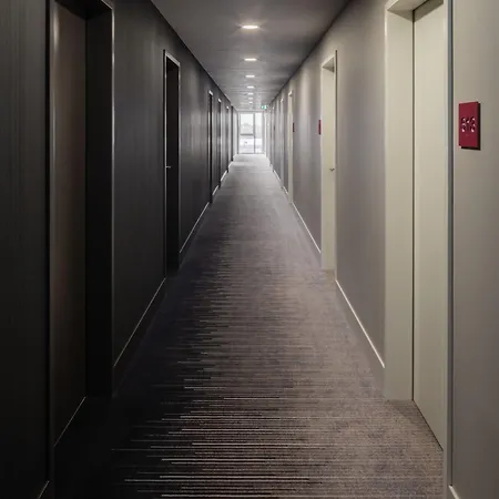 Intercityhotel 4* Duisburgo