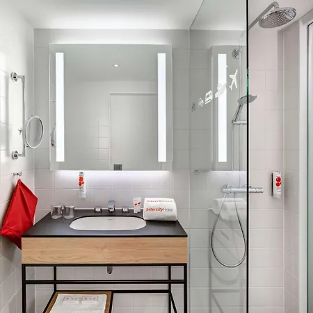 Intercityhotel Hotel 4*