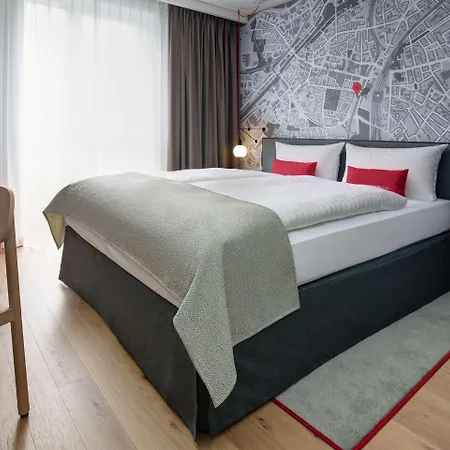 Intercityhotel Szálloda 4*