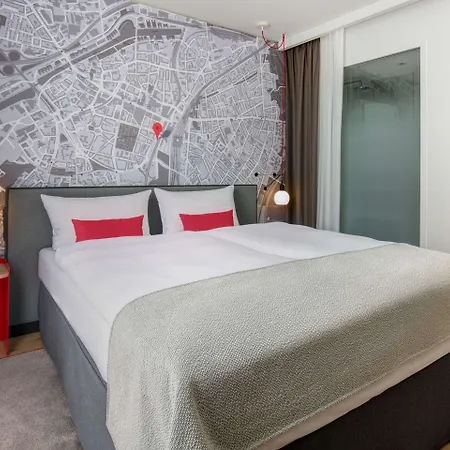 Hotel Intercityhotel 4*