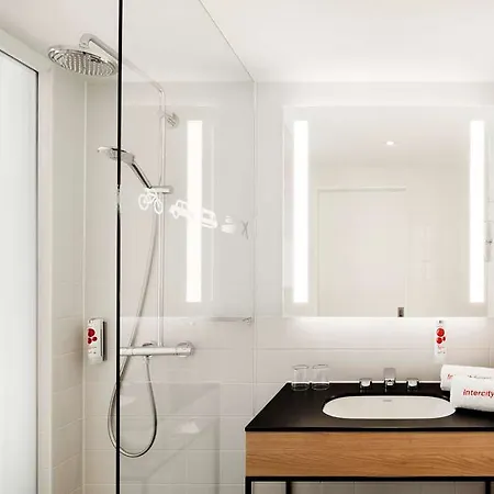 Intercityhotel 4*